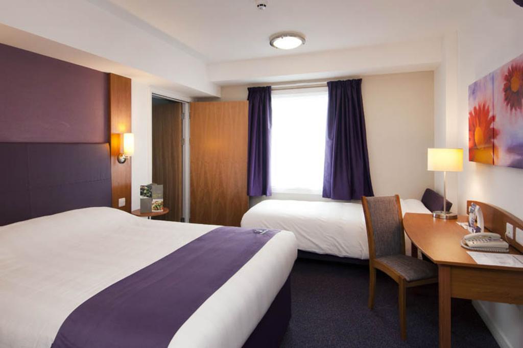 Premier Inn Hatfield 客房 照片
